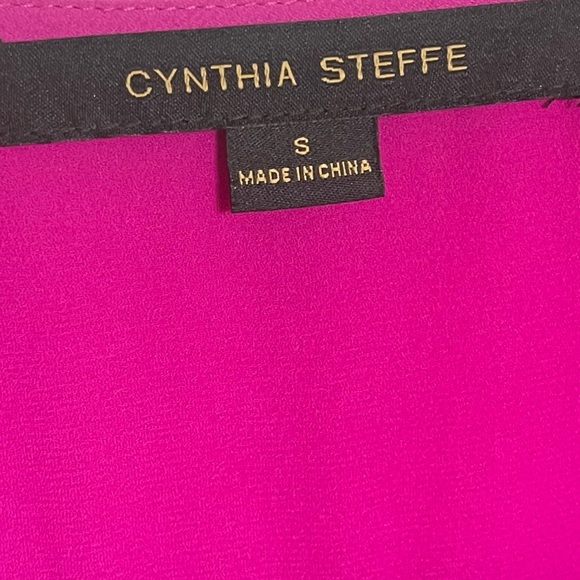 Cynthia Steffe Short Sleeve Blouse Size Small - Picture 4 of 10